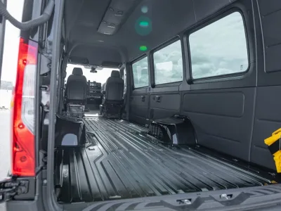 2026 Mercedes-Benz Sprinter 519 ELWB 2.0 Diesel RWD — 2 Seats for export from Japan
