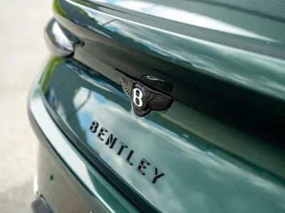 2026 Bentley Continental GTC 4.0 V8 Plug-in Hybrid for export from Japan