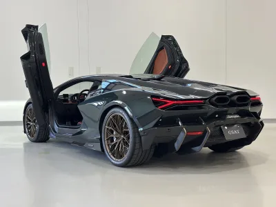 2025 LAMBORGHINI REVUELTO for export from Japan