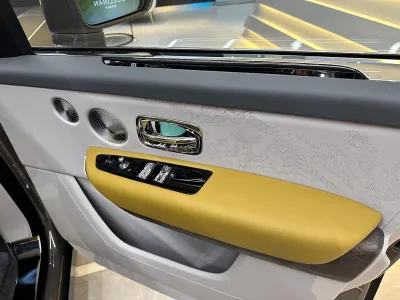 2025 Rolls-Royce Cullinan Series II: A New Era of Luxury (No.J01006) for export from Japan