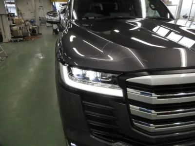 2022 Toyota Land Cruiser 300 ZX 3.3 Diesel Turbo 4WD for export from Japan