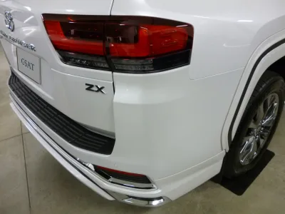 2025 TOYOTA LAND CRUISER LC300 ZX 4WD | MODELLISTA AERO for export from Japan