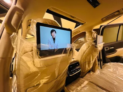 2025 TOYOTA LAND CRUISER 300 ZX 4WD for export from Japan