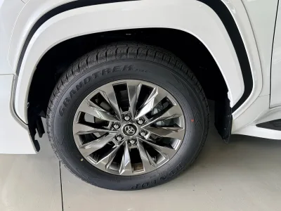  2026 TOYOTA LAND CRUISER LC300 ZX 4WD for export from Japan