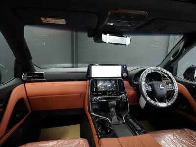 2025 Lexus LX 600 Executive 4WD - The Ultimate Luxury SUV (No.960999) for export from Japan