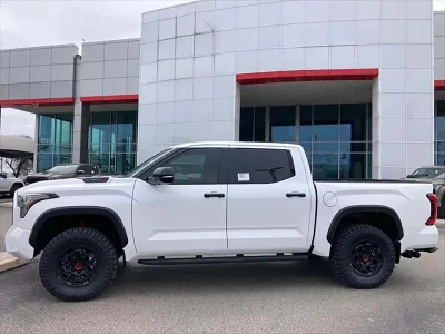 2025 Toyota Tundra Hybrid TRD Pro for export from Japan