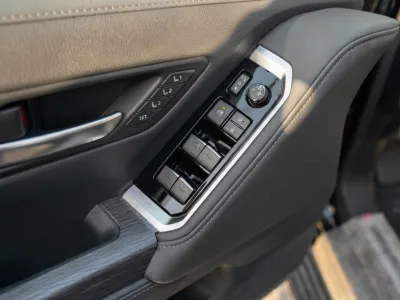 2026 Toyota Land Cruiser 300 ZX 3.5L V6 Petrol 7-Seater for export from Japan