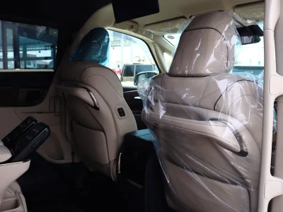 2025 Toyota Alphard Hybrid 2.5 Executive Lounge E-Four 4WD: Unmatched Luxury and Performance (No.960970) for export from Japan