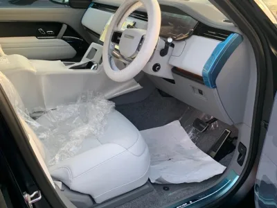 2025 Range Rover SV Super long 5 seater SUV (No.J0872) for export from Japan