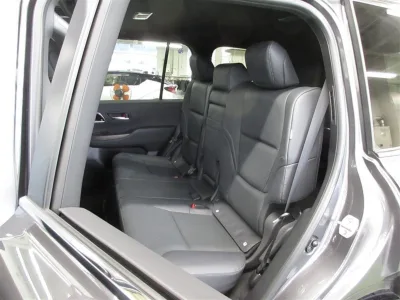 2022 Toyota Land Cruiser 300 ZX 3.3 Diesel Turbo 4WD for export from Japan