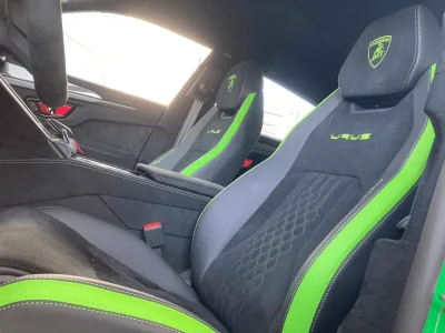 2025 Lamborghini Urus Performante: The Pinnacle of Luxury and Performance (No.960968) for export from Japan