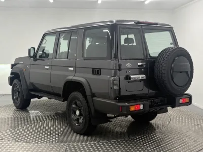 2026 Toyota Land Cruiser 70 LX 2.8L Turbo Diesel 4WD for export from Japan
