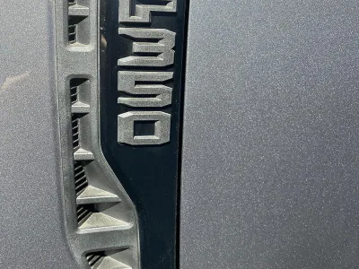 2025 Ford F350 Lariat LHD Pickup (No.960863) for export from Japan