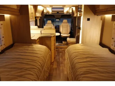 2025 Mercedes-Benz KABE TM Royal X780LT (No.J0952) for export from Japan