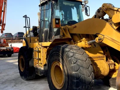 2007 CAT Wheel loader Type 966H Wheel Loader for export from Japan