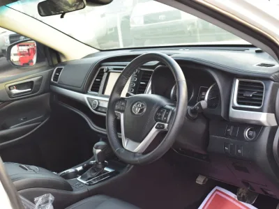 2019 Toyota kluger push start (No.830771) for export from Japan
