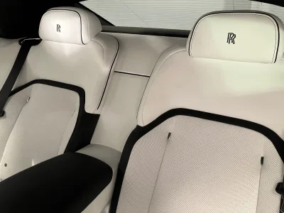 2025 Rolls-Royce Spectre Base Grade (No.960989) for export from Japan