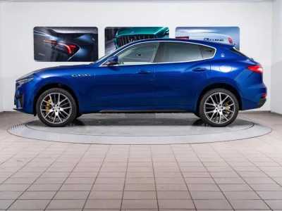 2020 Maserati Levante 4WD for export from Japan