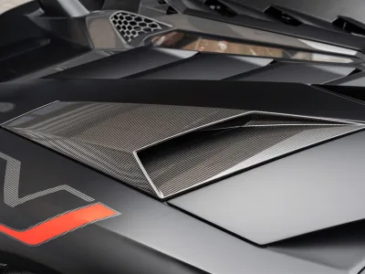 2021 Lamborghini Aventador SVJ Roadster: The Ultimate Supercar Experience convertible (No.112972) for export from Japan