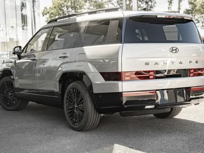 2025 Hyundai Santa Fe Hybrid Calligraphy AWD for export from Japan