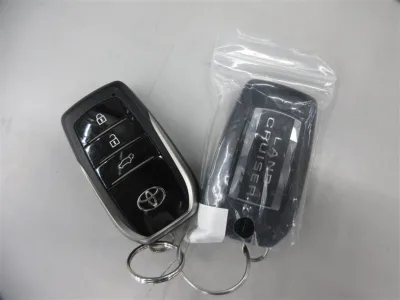 2022 Toyota Land Cruiser 300 ZX 3.3 Diesel Turbo 4WD for export from Japan