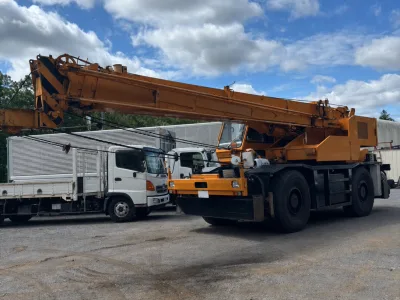 1992 KATO SR-250 25-Ton Rough Terrain Crane