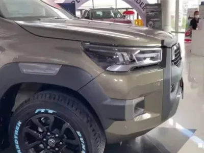 2022 RHD Toyota Hilux double cab ( Pickup ) Rocco 2.8 automatic 4x4 (No.560458) for export from Japan