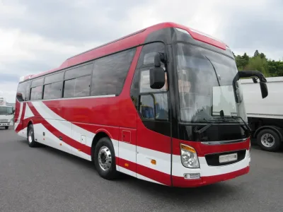 2017 Hyundai Universe Bus 55 Seater- The Ultimate Choice for Group Travel (No.341015) for export from Japan
