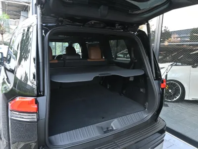 2025 Lexus GX550 Version L 4WD for export from Japan