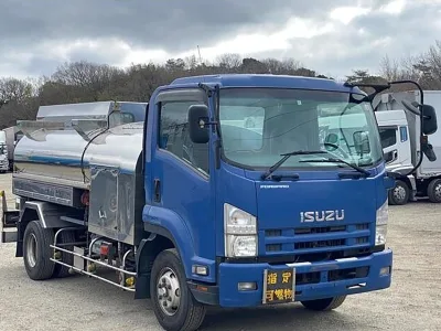 2010 Isuzu Forward for export from Japan