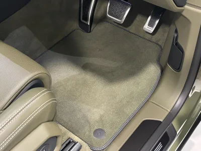 2025 Lamborghini Urus SE 4WD RHD – Verde Turbine Lucido for export from Japan