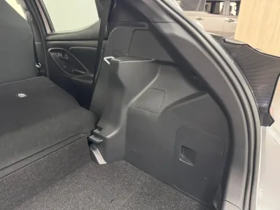 2025 Toyota Yaris cross G grade plugin hybrid for export from Japan