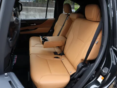 2026 Lexus LX 700h 4WD / Modellista, Mark Levinson & Rear Entertainment JDM for export from Japan