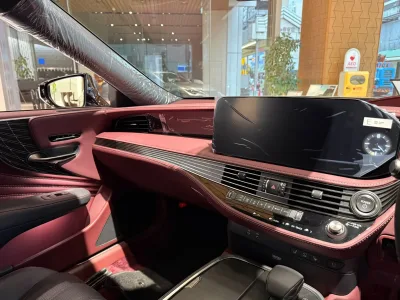 2025 Lexus LS500h Executive for export from Japan