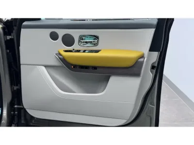 2025 Rolls-Royce Cullinan Right-Hand Drive SUV (No.109054) for export from Japan