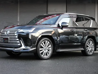 2025 Lexus LX 600 Executive AWD Levinson 4-Seater (No.960732) for export from Japan