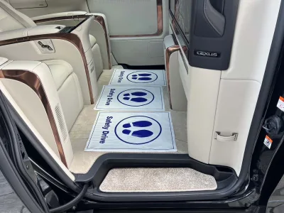 2025 Lexus LM 500h Executive 4WD Modelista MPV (No.960946) for export from Japan