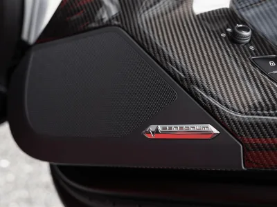 2021 Lamborghini Aventador SVJ Roadster: The Ultimate Supercar Experience convertible (No.112972) for export from Japan