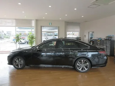 Toyota Crown Hybrid RS Advance Four Precious Black Pearl 2022 for export from Japan