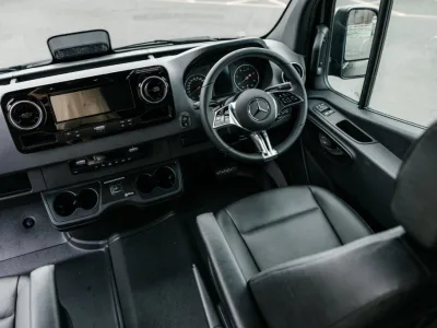 2025 MERCEDES-BENZ SPRINTER 519 ELWB MINIBUS for export from Japan