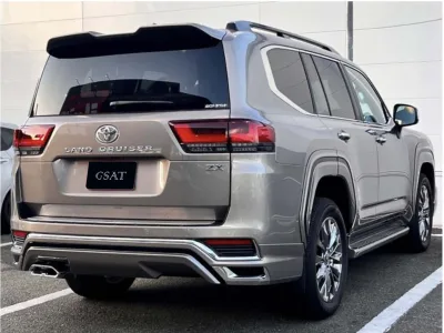 2025 Toyota Land Cruiser ZX 7 Seater Modellista Edition With BRONZE Color (No.1151013) for export from Japan