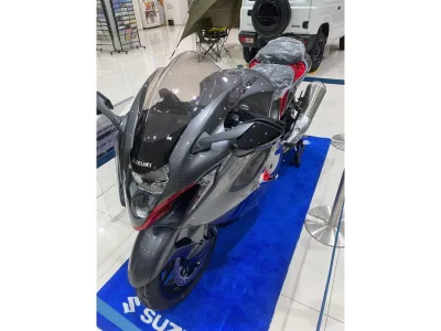 2023 Suzuki Hayabusa ABS / LED / ETC (No.J0815) for export from Japan