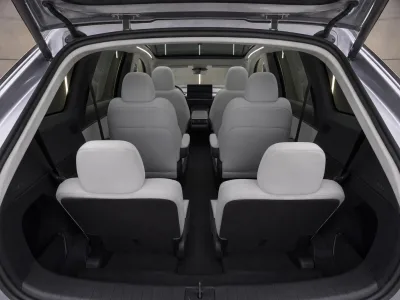 2026 Tesla Model Y L Premium AWD 6-Seat — Factory Order for export from Japan