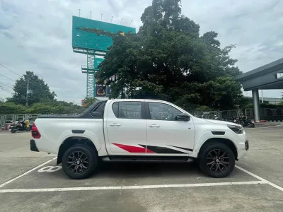2022 RHD Toyota Hilux GR Sport double cab ( Pickup ) 2.8 automatic 4×4 ( No.560462) for export from Japan