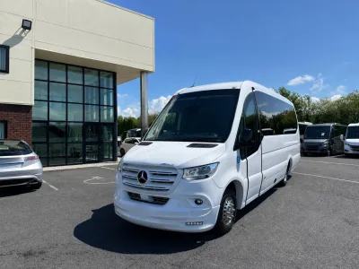 Mercedes-Benz Sprinter Ferqui Sunset for export from Japan