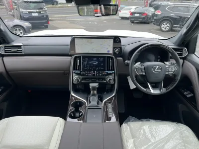 2025 Lexus LX 600 4WD 7 Seater Modellista Aero - Luxury & Power Combined (No.961019) for export from Japan