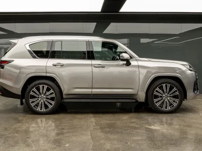 2025 Lexus LX600 LEXUS SIGNATURE EDITION 7 Seats(No.830807) for export from Japan