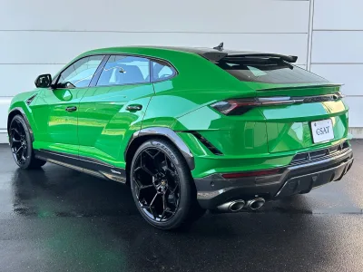 2025 Lamborghini Urus Performante: The Pinnacle of Luxury and Performance (No.960968) for export from Japan