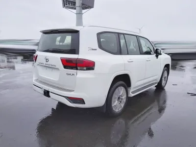 2022 Toyota LC300 diesel GXR high grade with leather and camera  (No.J0598) for export from Japan