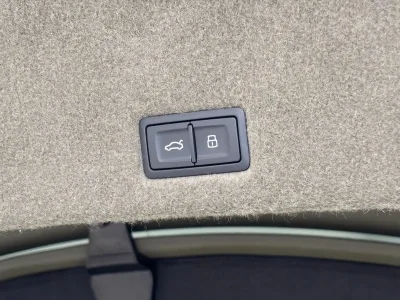 2025 Lamborghini Urus SE 4WD RHD – Verde Turbine Lucido for export from Japan